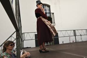 Laura TANGRE - LAURA TANGRE